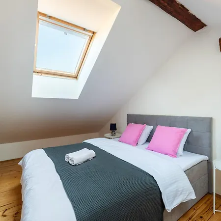 Stylish 2-level Near The National Theatre Apartament Praga
