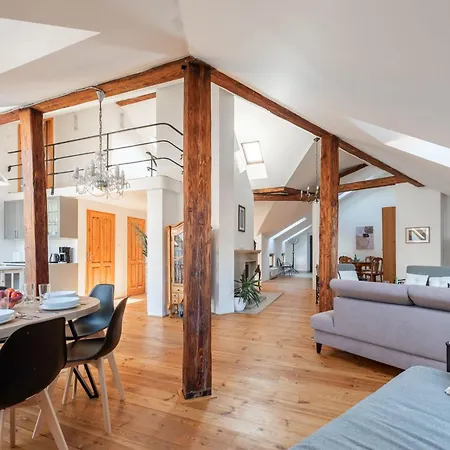 公寓 Stylish 2-level Near The National Theatre 布拉格